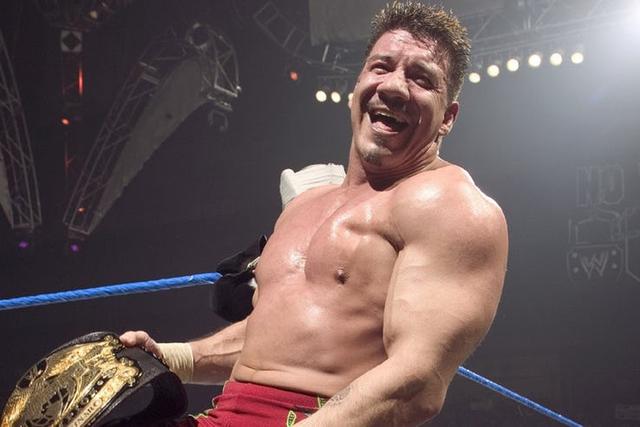 WWE肌肉男都是疯狂嗑药的类固醇人？盘点老板为首的十大嗑药巨星