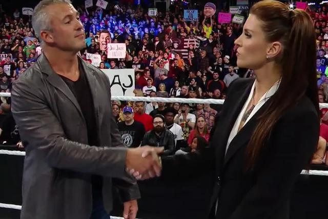 WWE公司的权力之争 为何老板儿子输给了女儿？原因在这里