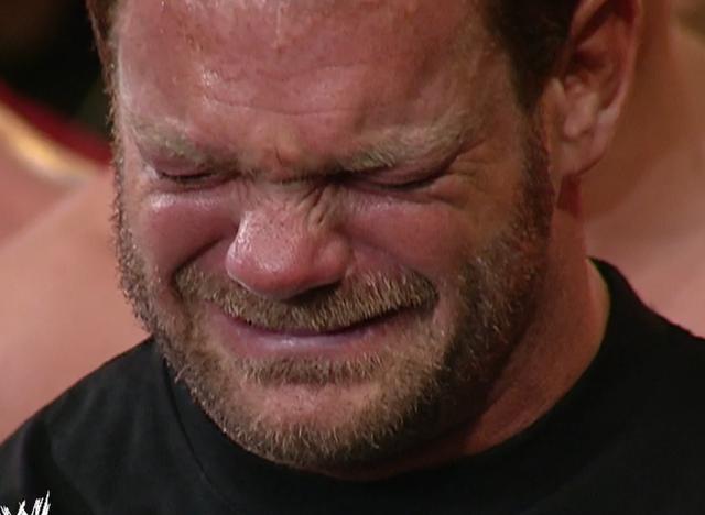 WWE摔角史上最骇人听闻惨剧：班瓦杀死妻儿后自杀，原因至今不明