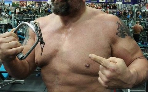 WWE大秀哥为何拼命减肥？原来都是因为塞纳的一句玩笑！