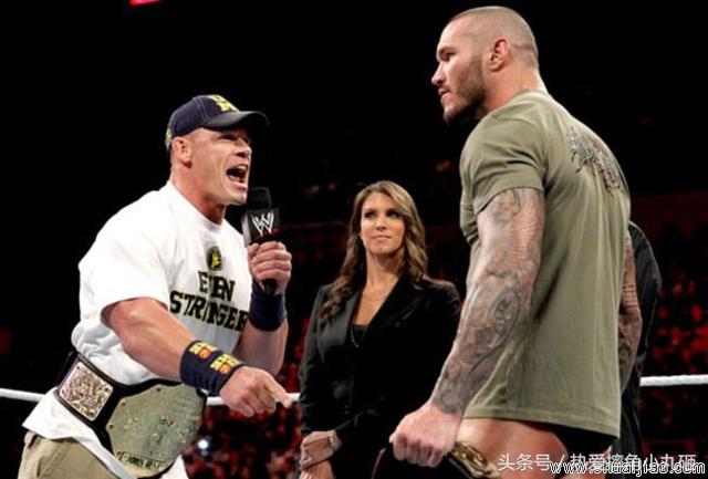 彼此皆是一生的宿敌！WWE中的东邪西毒：约翰塞纳与兰迪奥顿！