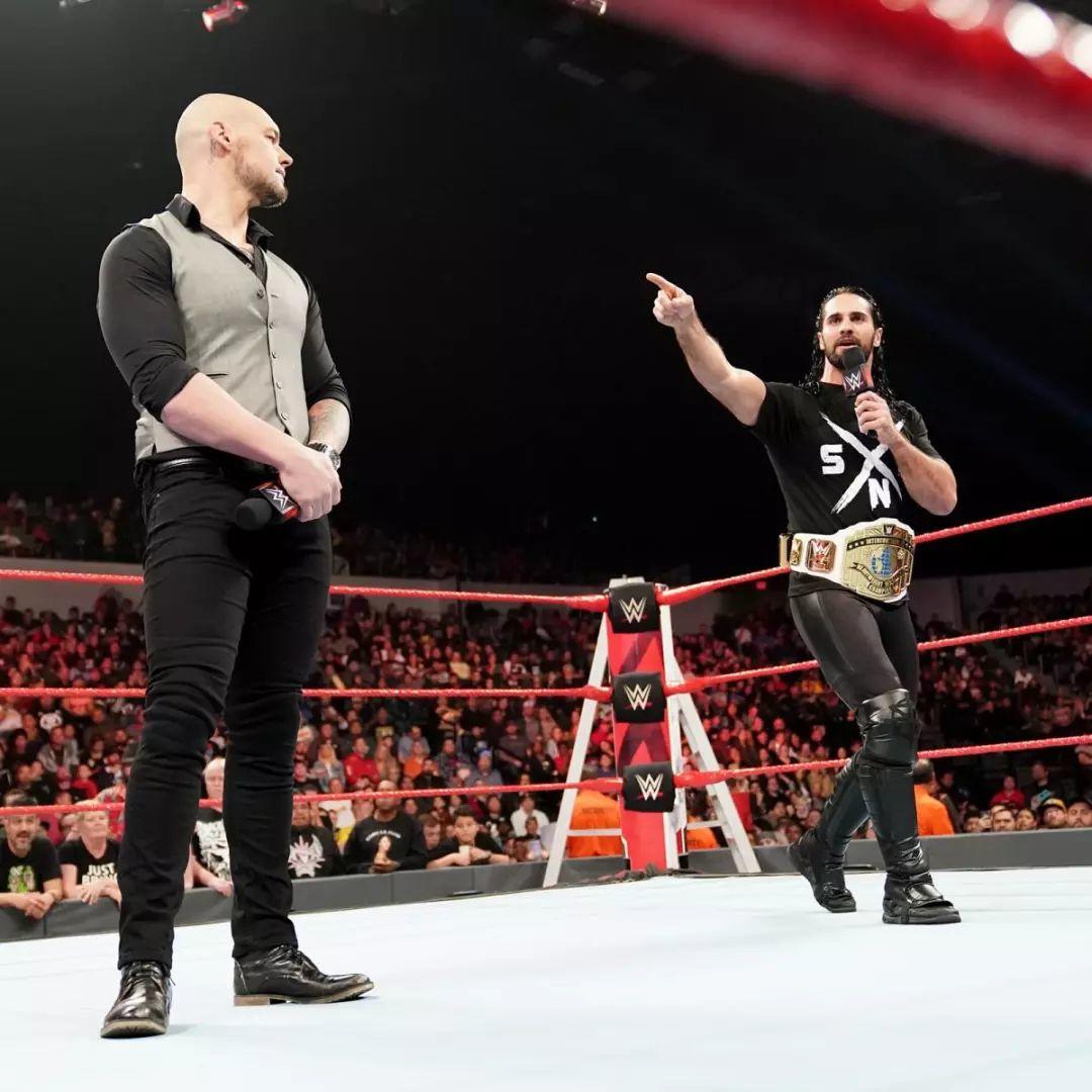 RAW丨罗林斯与科尔宾开展铁桌铁椅铁梯赛捍卫洲际冠军，迪安惊现赛场