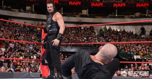 论罗曼如今的地位，罗曼雷恩斯就是当今WWE后台的领袖