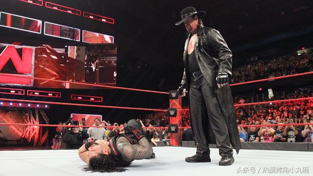 敲定！WWE罗曼摔角狂热上对战送葬者！这场比赛终于还是来了！