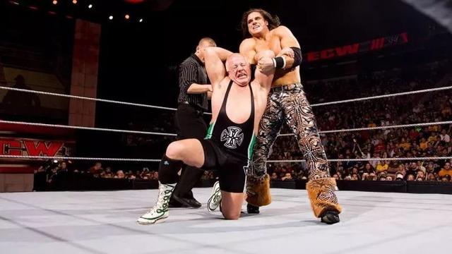 如果克里斯班瓦的悲剧没有发生，WWE现在会是什么样的情况呢？