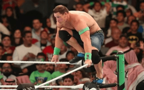 John Cena解释了在好莱坞成功上升的过程中，WWE对他的态度是如何改变的