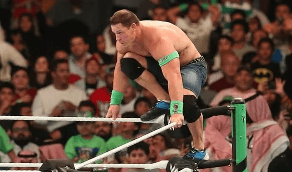 John Cena解释了在好莱坞成功上升的过程中，WWE对他的态度是如何改变的