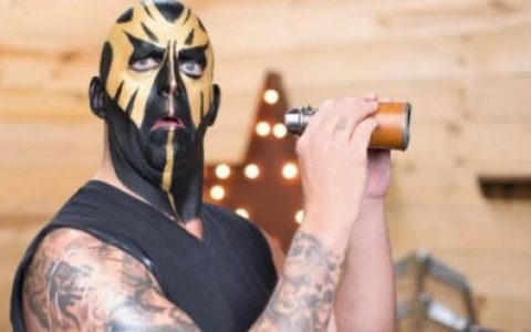 Dustin Rhodes发布声明，申请WWE离职，告别“金沙”