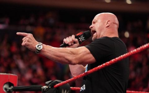 WWE仍想让冷石参加狂热大赛，正在做最后的争取
