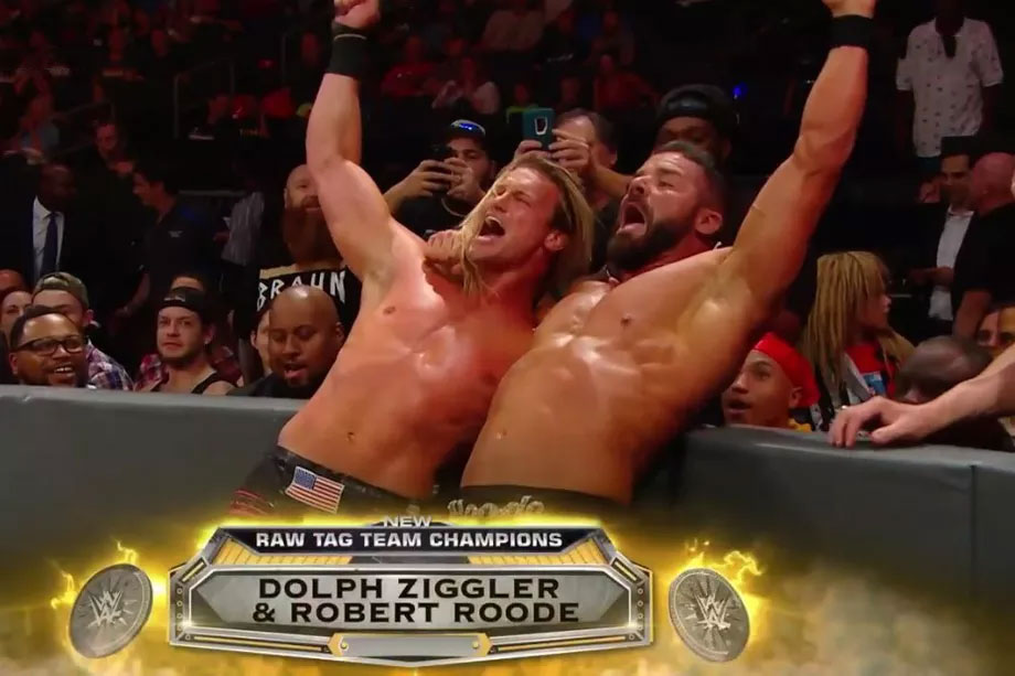 WWE罗伯特鲁德和道夫齐格勒赢得Raw双打冠军头衔
