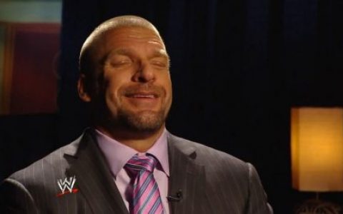 WWE宝冠新闻发布会采访栏目后HHH声称凯恩会和鲨鱼搏命！