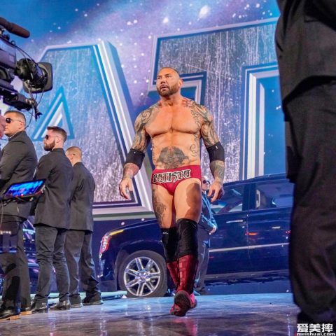WWE官方公布摔跤狂热37具体计划，放弃好莱坞主题并且引入现场观众！