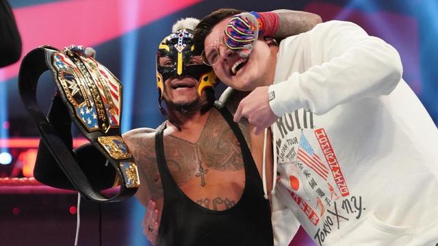 神秘人雷尔喜获WWE全美冠军，兰迪奥顿发贺电