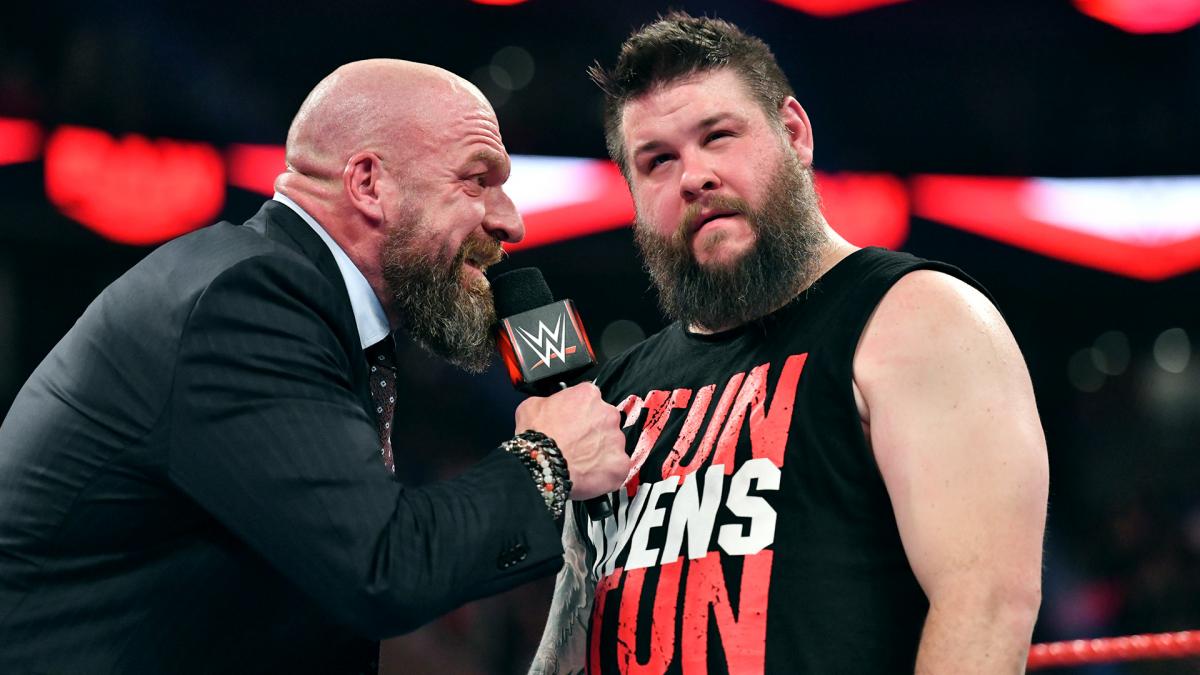 Triple H想让凯文欧文斯Kevin Owens加入NXT导致斗殴照片 _ WWE