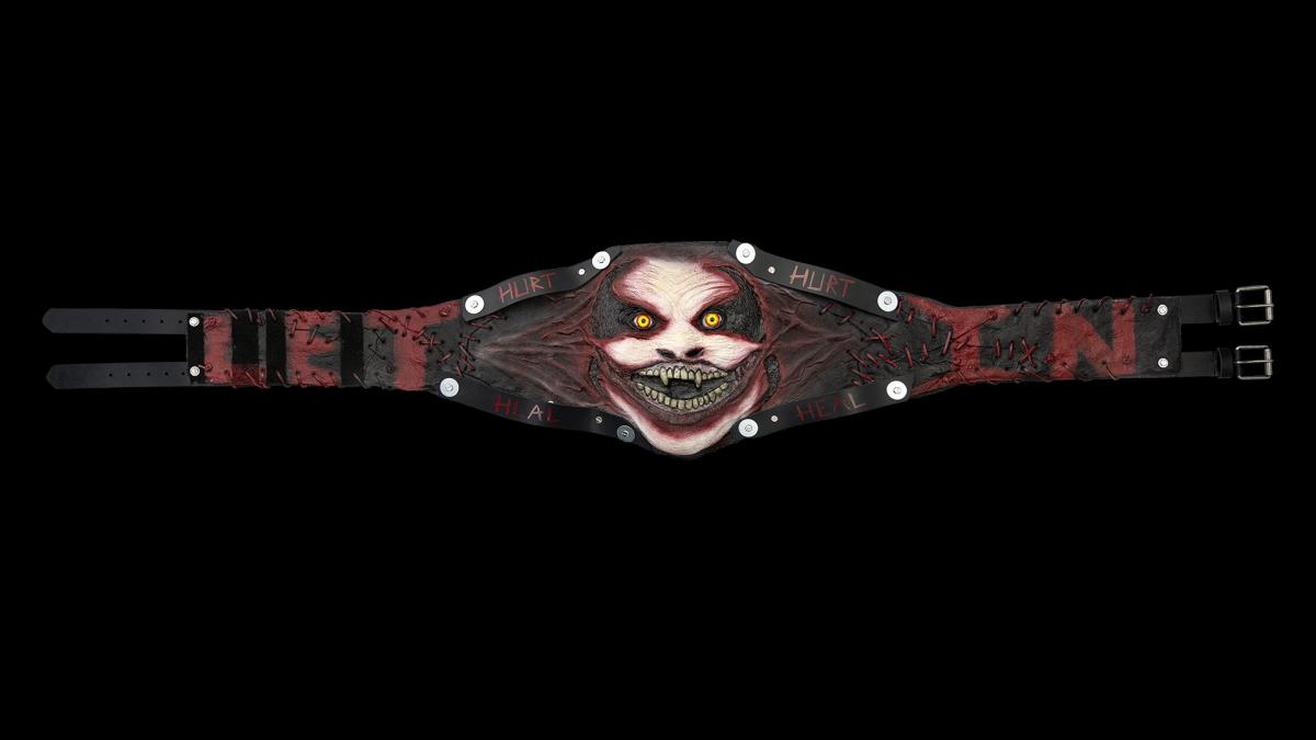 “恶魔”布雷怀亚特的新WWE环球冠军腰带