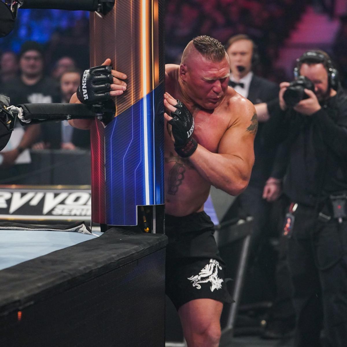 神秘人雷尔父子大战WWE冠军布洛克莱斯纳抓拍《幸存者大赛2019》