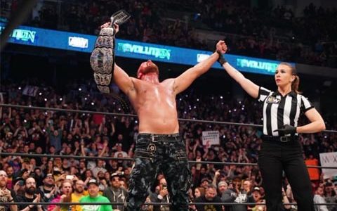 院长乔恩莫克斯利荣获2020世界第一摔角手美誉,前NXT冠军表示不服