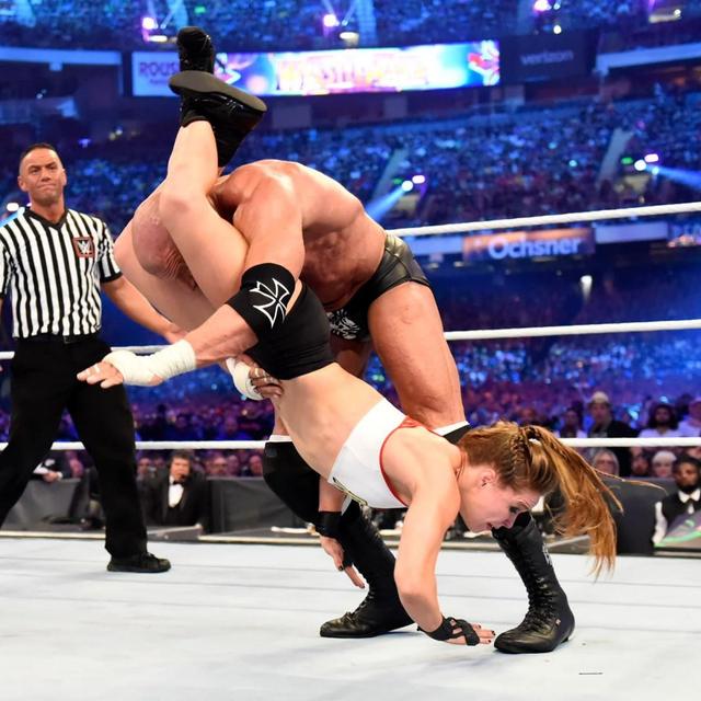 隆达·罗西几时能够回归WWE，今日HHH给出说法！