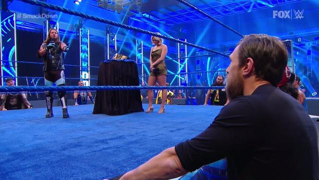 WWE马特·里德尔今日正式实现SD首秀，直接杠上现象级大师！