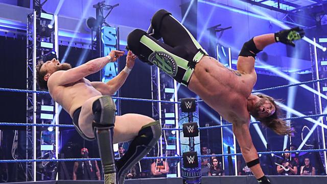 WWE马特·里德尔今日正式实现SD首秀，直接杠上现象级大师！