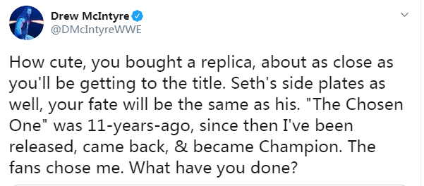 莱斯利发WWE冠军照，一细节引关注，德鲁连发两条推文回应