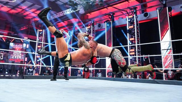 WWE官方证实刀锋战士艾吉伤病，并已接受手术，未来将伤停数月！