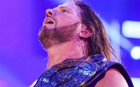 前WWE冠军-AJ斯泰尔斯确认退役时间,并透露身体状况！