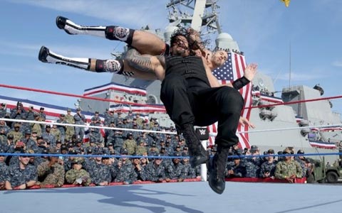 WWE第18届“向部队致敬”赛程公布，人间怪兽伤势严重将缺席近期比赛！