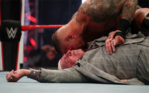 自然男孩瑞克·弗莱尔反对WWE将他从电视上注销