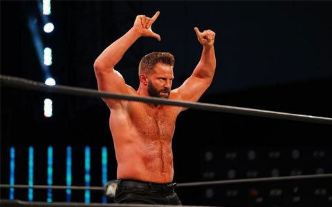 暗示将要回归的WWE明星，希望成为Triple H新制度下的WWE冠军