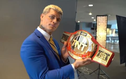 最终黄金版TNT冠军腰带正式面世!AEW竟向NXT使出田忌赛马战术?
