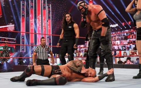 WWE选手和AEW选手上演推特口水大战！复仇军团铁棒抨击萨米·格瓦拉偷学他的终结技
