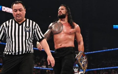 WWE SmackDown第1150期：芬巴洛尔挑战罗曼雷恩斯WWE环球冠军