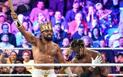 WWE SmackDown第1158期：李霞即将亮相，科菲金斯顿被国王封为骑士