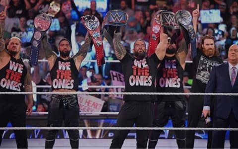 5位WWE超级明星可以在幸存者系列中组队面对血统