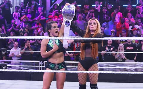 新的WWE NXT女子冠军加冕