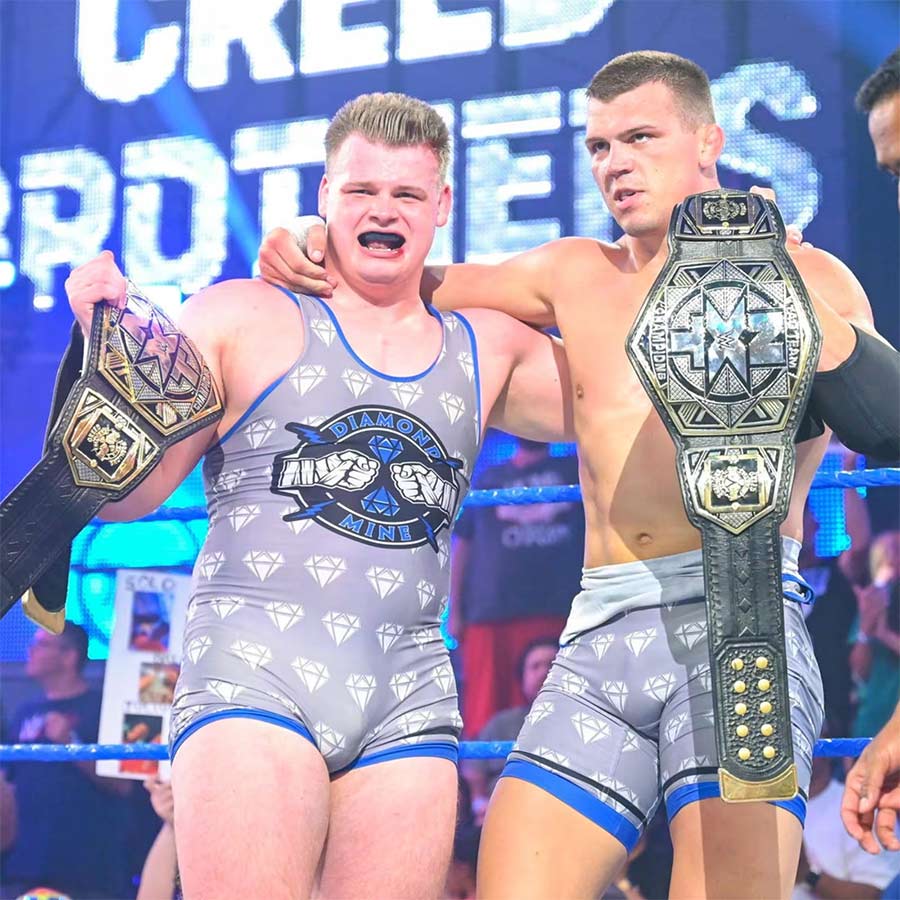克里德兄弟在WWE RAW的首秀获得成功