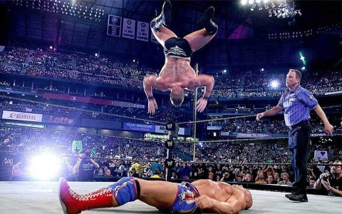 科特安格回忆摔角狂热大赛19中布洛克·莱斯纳流星飞坠失败事件