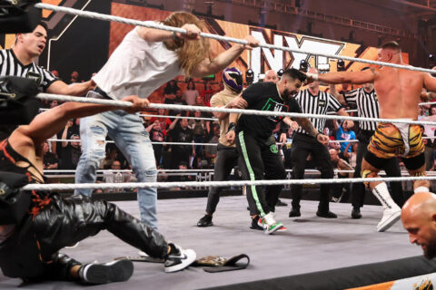 WWE NXT第785期：NXT顶级双打团队展开大乱斗