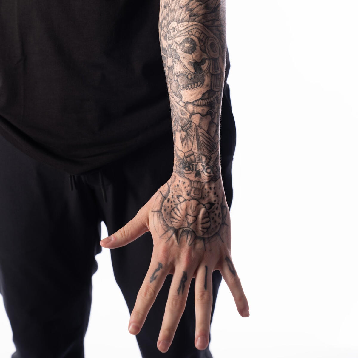 多米尼克·米斯特里奥(Dominik Mysterio)纹身欣赏-WWE纹身